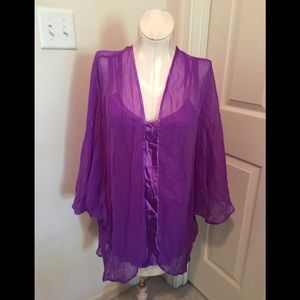 Andes 2pc new 100% silk chemise/robe size Small